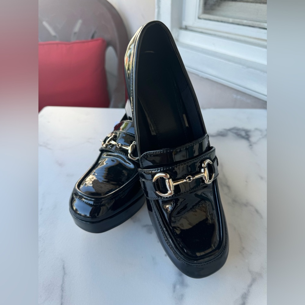 H&M Horse Bit Black Patent Faux Leather Clogs Thick Chunky Heels Size 9